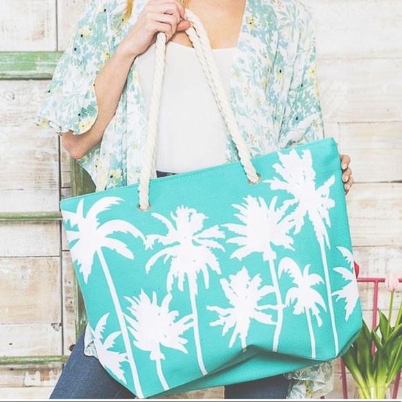 AQUA/WHITE PALM TREE LARGE BEACH TOTE BAG - Picture 1 of 4
